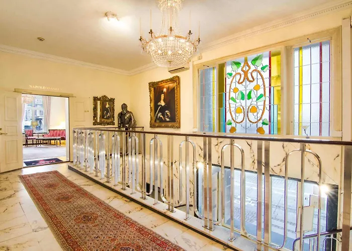 Mayfair Hotel Tunneln